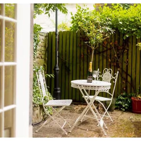 Joivy Boutique Apt With Patio In New Town Edimburgo Esterno foto