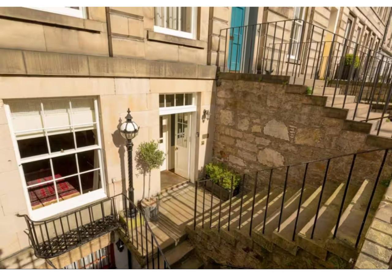Joivy Boutique Apt With Patio In New Town Edimburgo Esterno foto